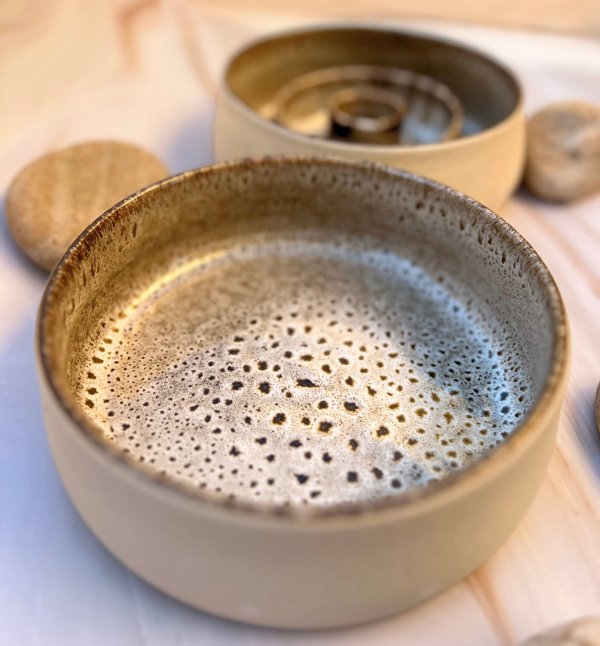 Taça Cerâmica de Água Terra para Cães e Gatos